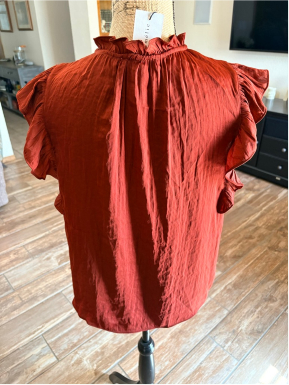 Maison d'Amelie Paris Rust Ruffle Blouse Size XS (18” PTP) NWT - Picture 5 of 8